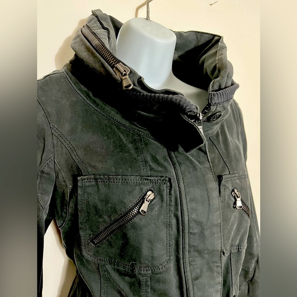 Two-Piece Set - Picture 1 of 6